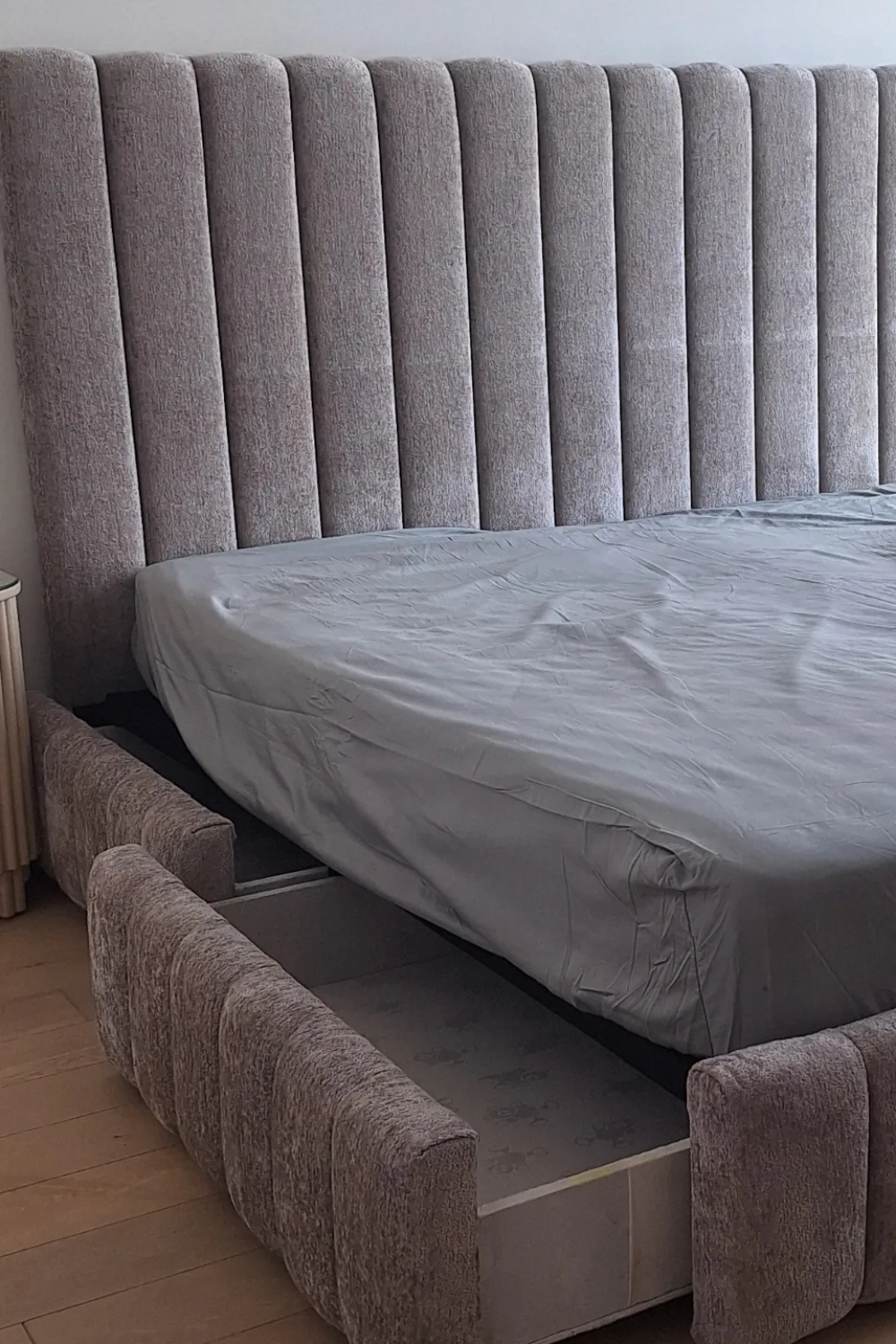 bed with storage