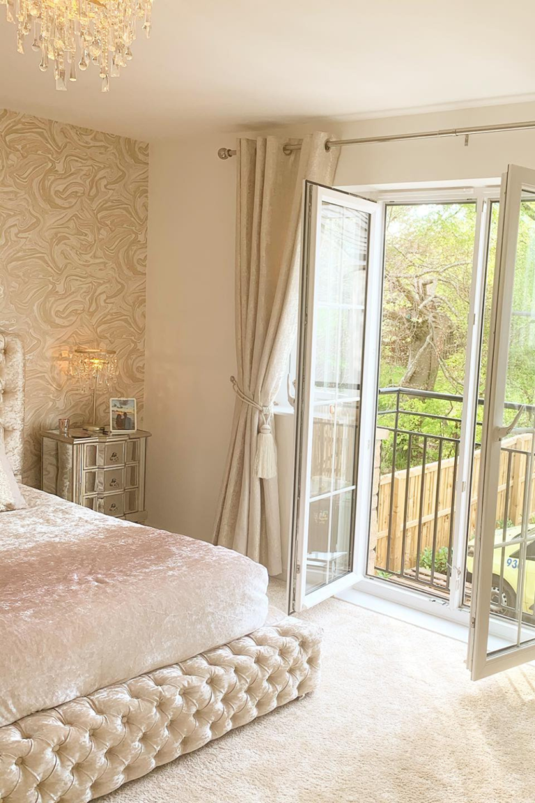 bedroom with balcony Ideas