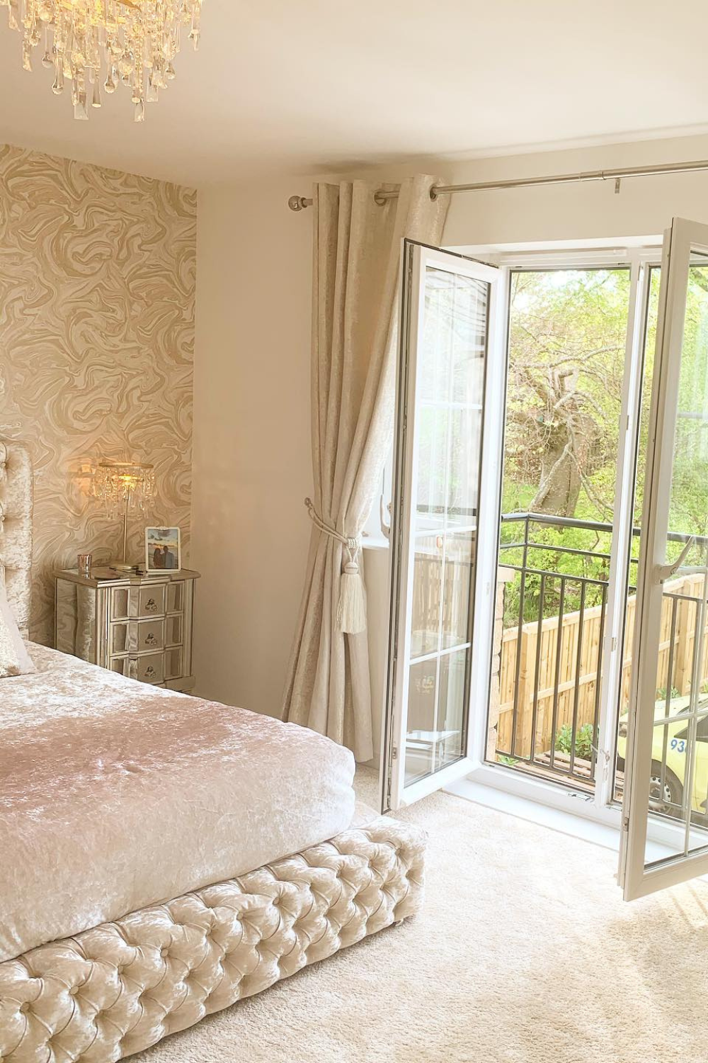 bedroom with balcony Ideas